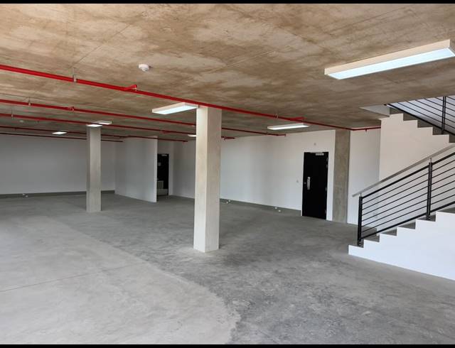 5,367M² WAREHOUSE TO LET IN CORNUBIA